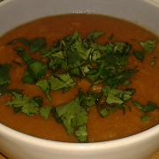 Spicy carrot and red lentil soup